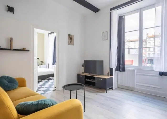 Les Aiguilles Dorees #hypercentre#comfort Апартаменты Клермон-Ферран